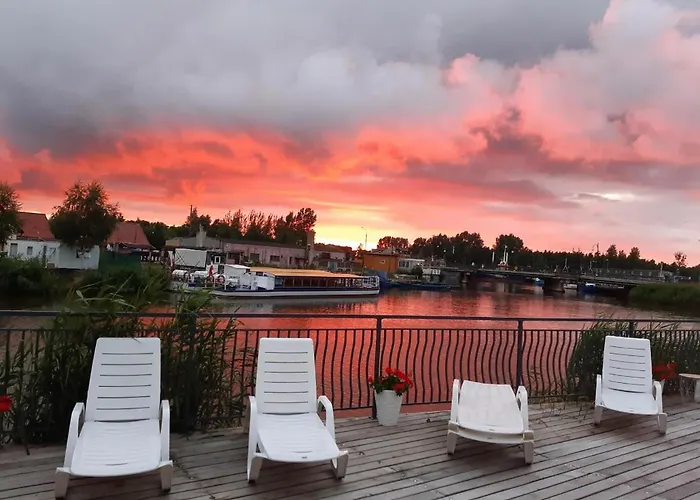 Ostoja Nad Rzeka * 莱鲍